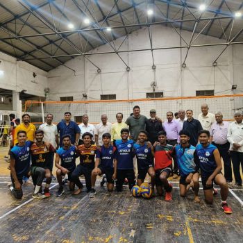 G. KIRAN REDDY, FORMER NATIONAL VOLLEYBALL PLAYER, FOUNDER DIRECTOR SAROJINI ACADEMY, DVM TSRTC,GREETING VOLLEYBALL PLAYERS OF L.B. STADIUM, BEFORE THE START,IN DHANANJAY GOUD, PRIZE MONEY VOLLEYBALL TOURNAMENT AT AMBERPET INDOOR STADIUM